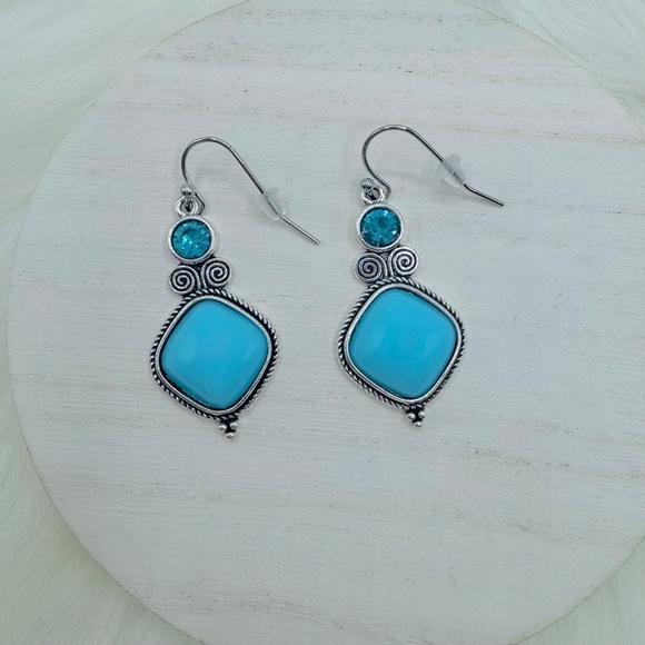 Boho Style Fashion Statement Earrings - Picture 2 of 3